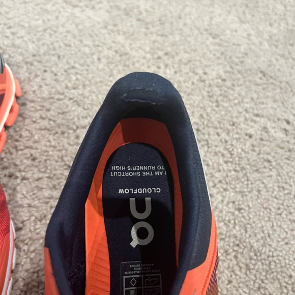 ON Womens Cloud Running Coral Orange & Navy Lightweight Running Shoes, 8.5. - Picture 3 of 8